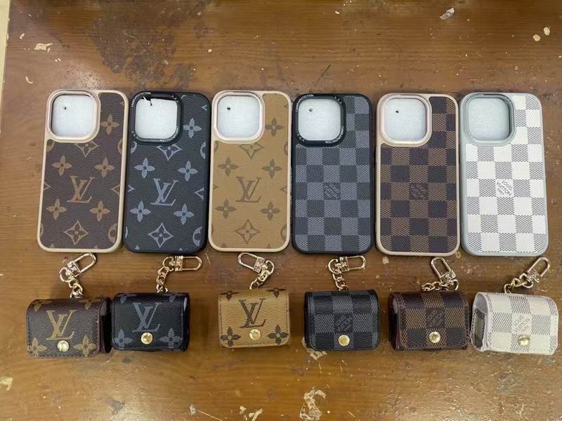 LV Phone Shell AirPods bag 052106